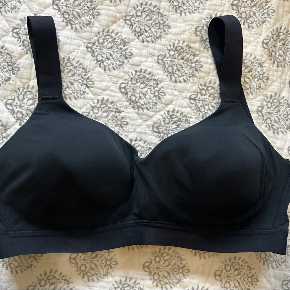 Natori 32G Black Wireless Moulded Sports Bra